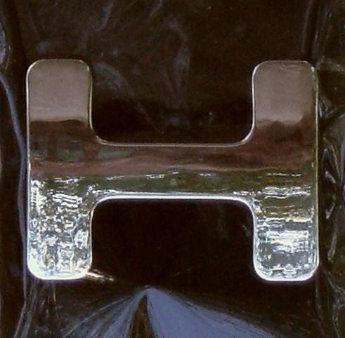 Chrome Letter Style 9 - H